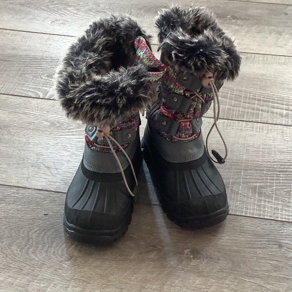 Snow boots for little girls